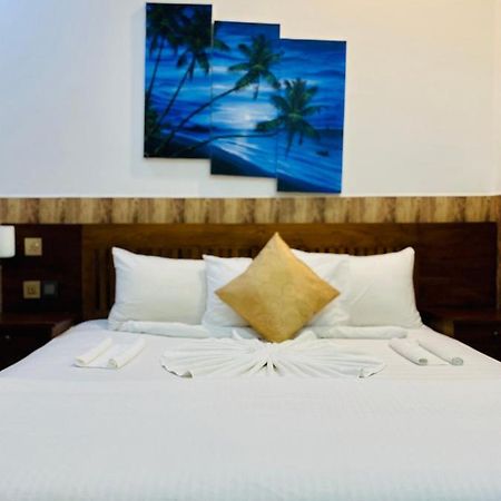 Hotel Venturo Maldives Maafushi Exteriér fotografie